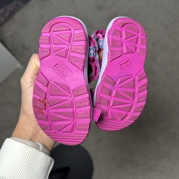 Teva Kids Hurricane XLT 2 Sandal - Size 7 - Picture 4 of 8
